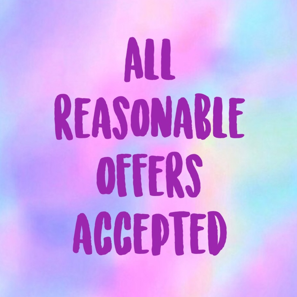 ⭐️All Reasonable offers accepted⭐️
